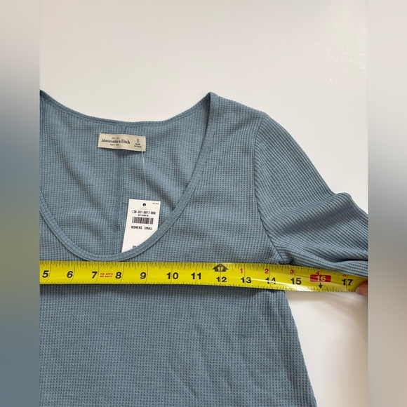 Abercrombie and Fitch Lightweight Waffle Knit Scoop
neck Sz Small New - Picture 5 of 6